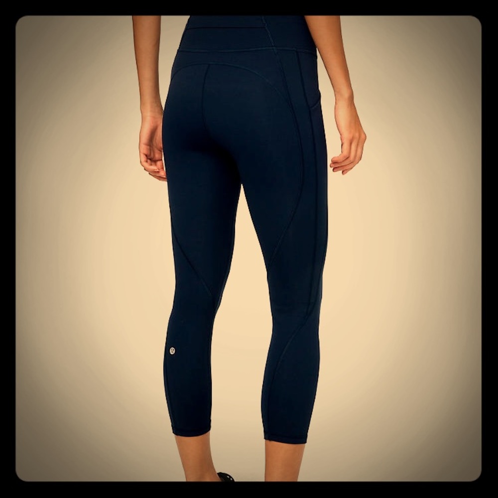 ⭐️BRAND NEW⭐️ LuluLemon Crop Leggings